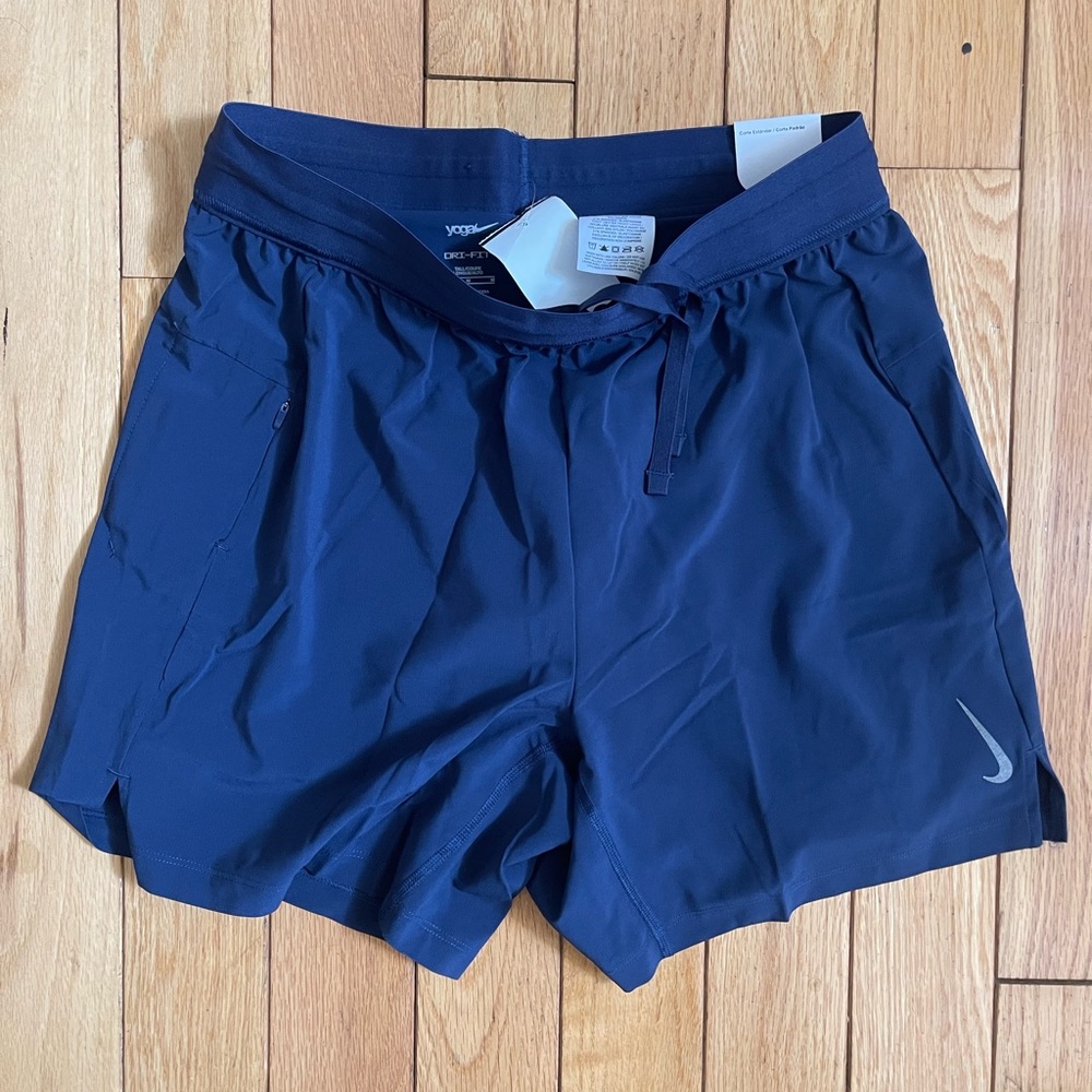 NWT Nike Liner Yoga Shorts Navy Blue M
